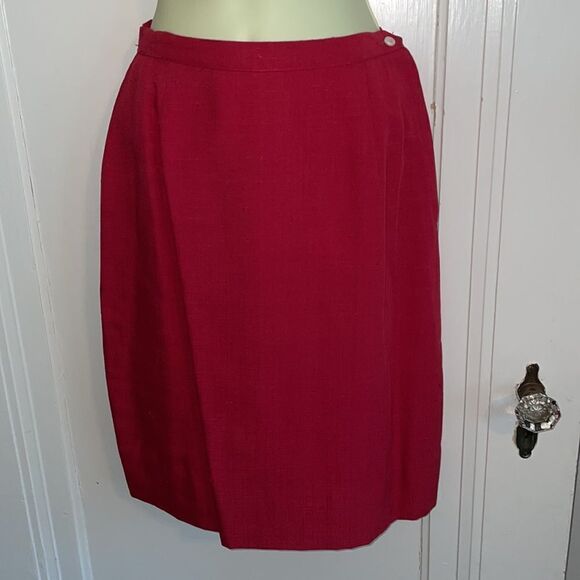 Vintage 50s Ellsworth Hibiscus (pinkish) red suit with 3/4 sleeve jacket - Picture 10 of 12